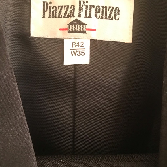 Piazza Firenze Men’s 3 Piece Suit - Picture 2 of 4